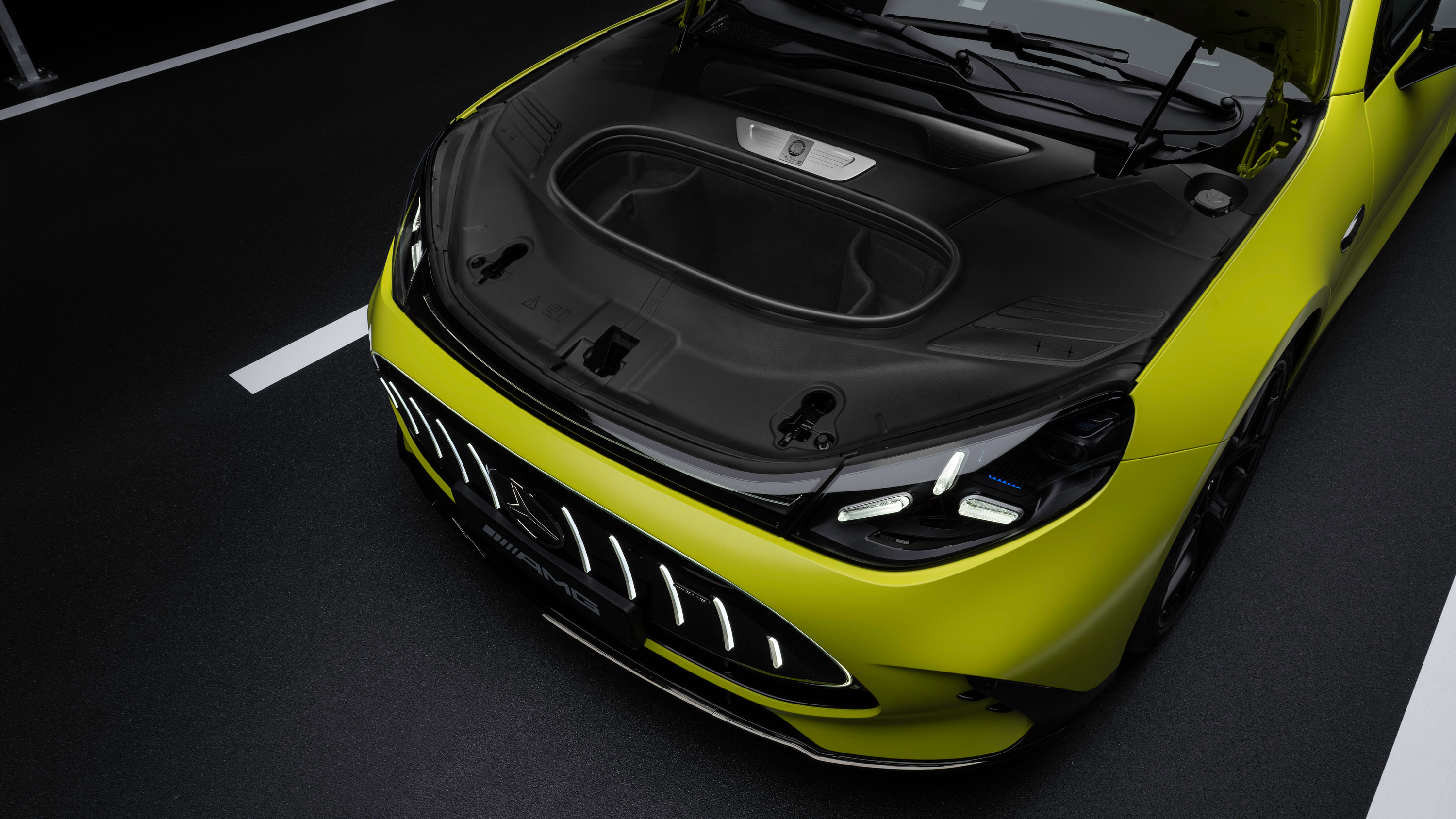 Mercedes-AMG GT 4-Door Coupe - front boot