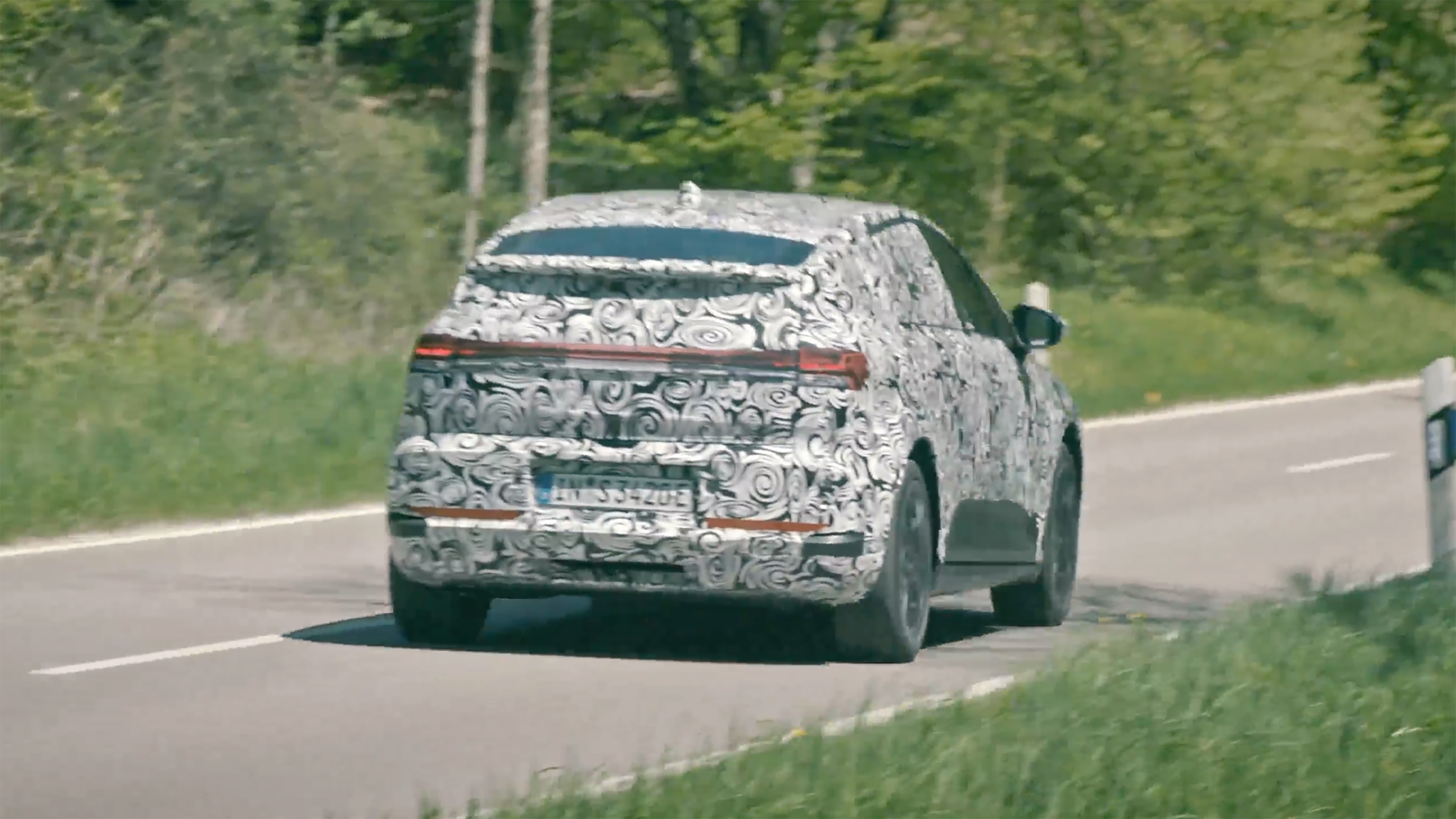 Audi A2 e-tron - rear 3/4