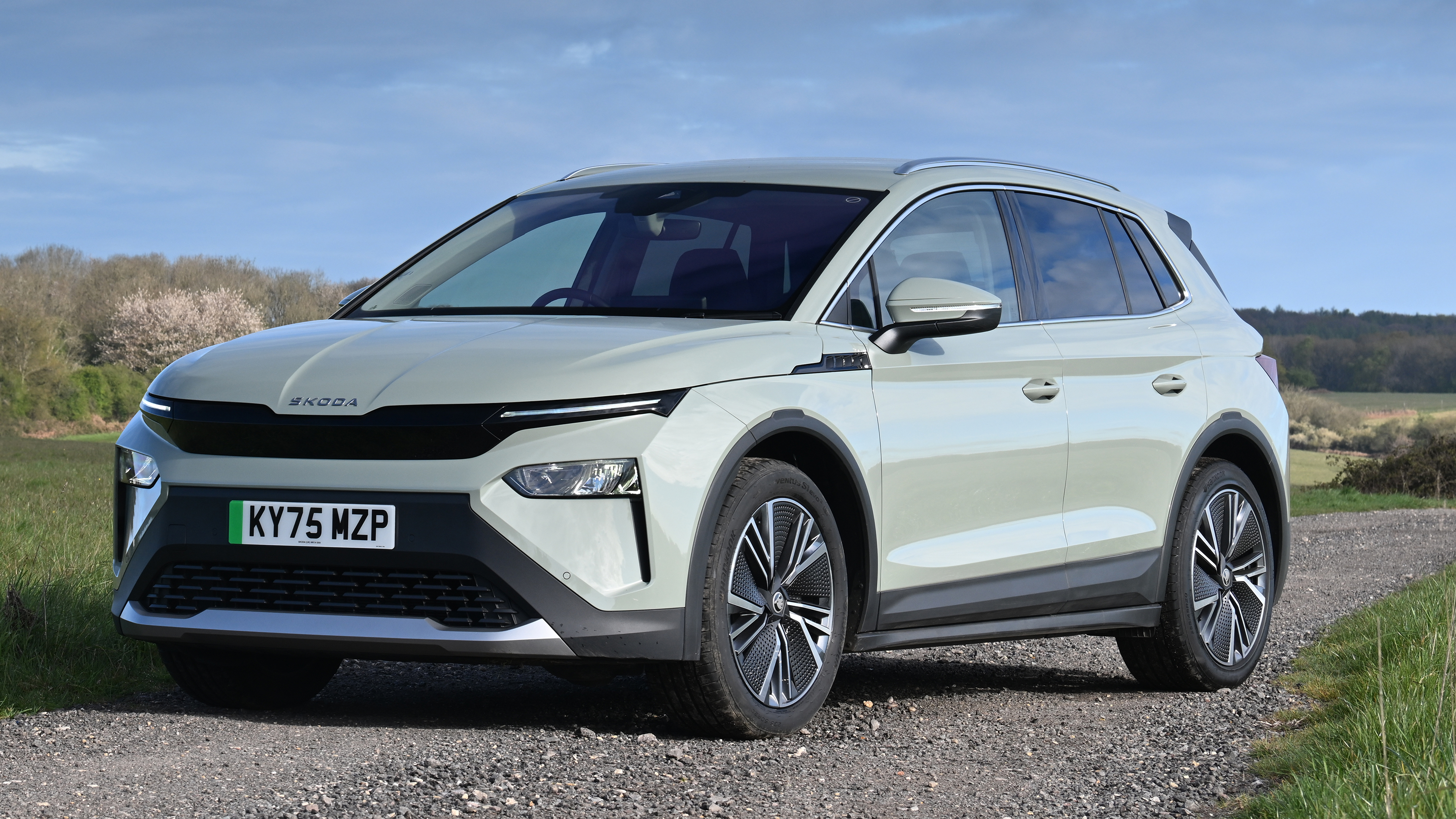 Skoda Elroq - front angled