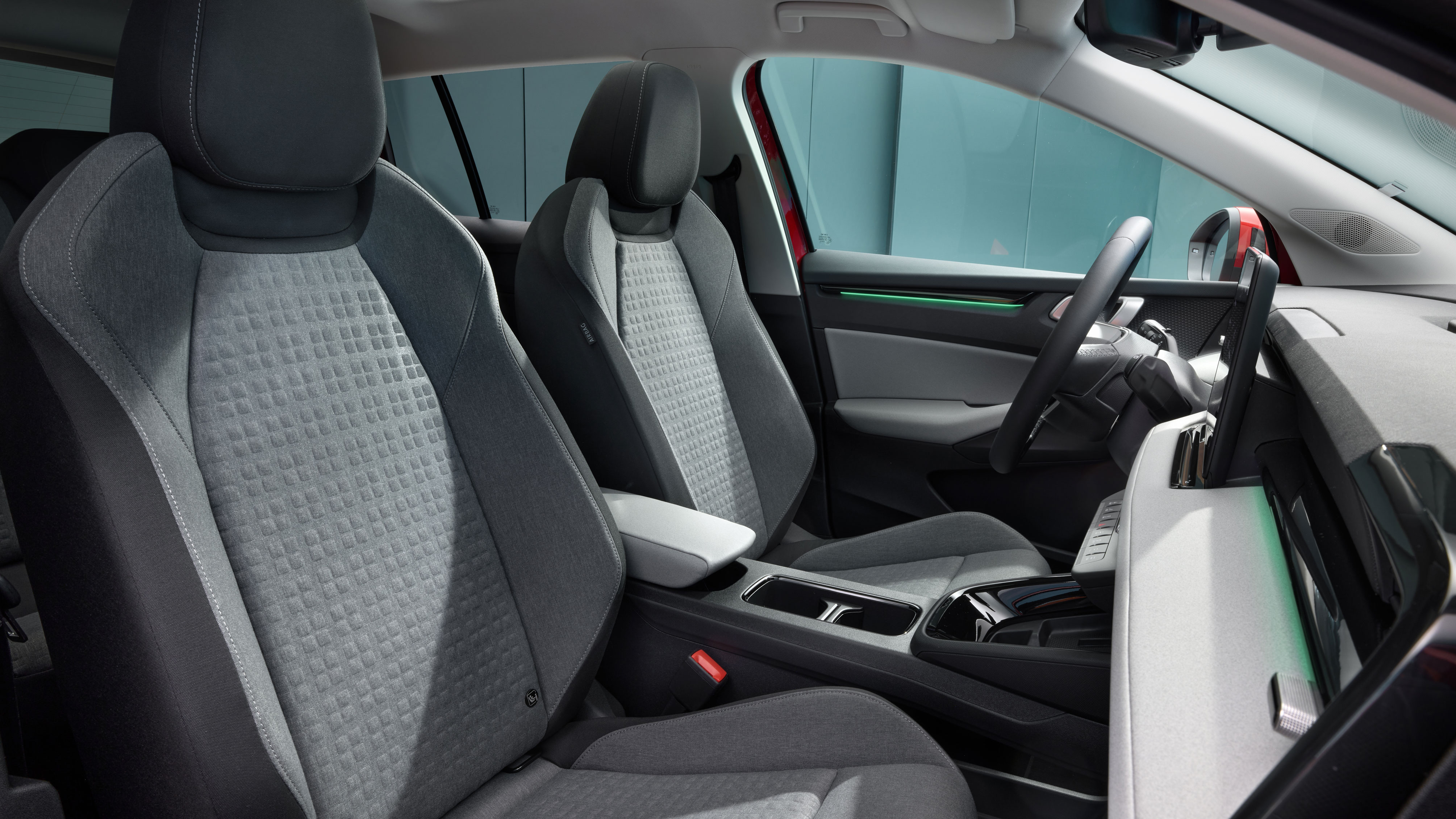 Skoda Epiq - front seats