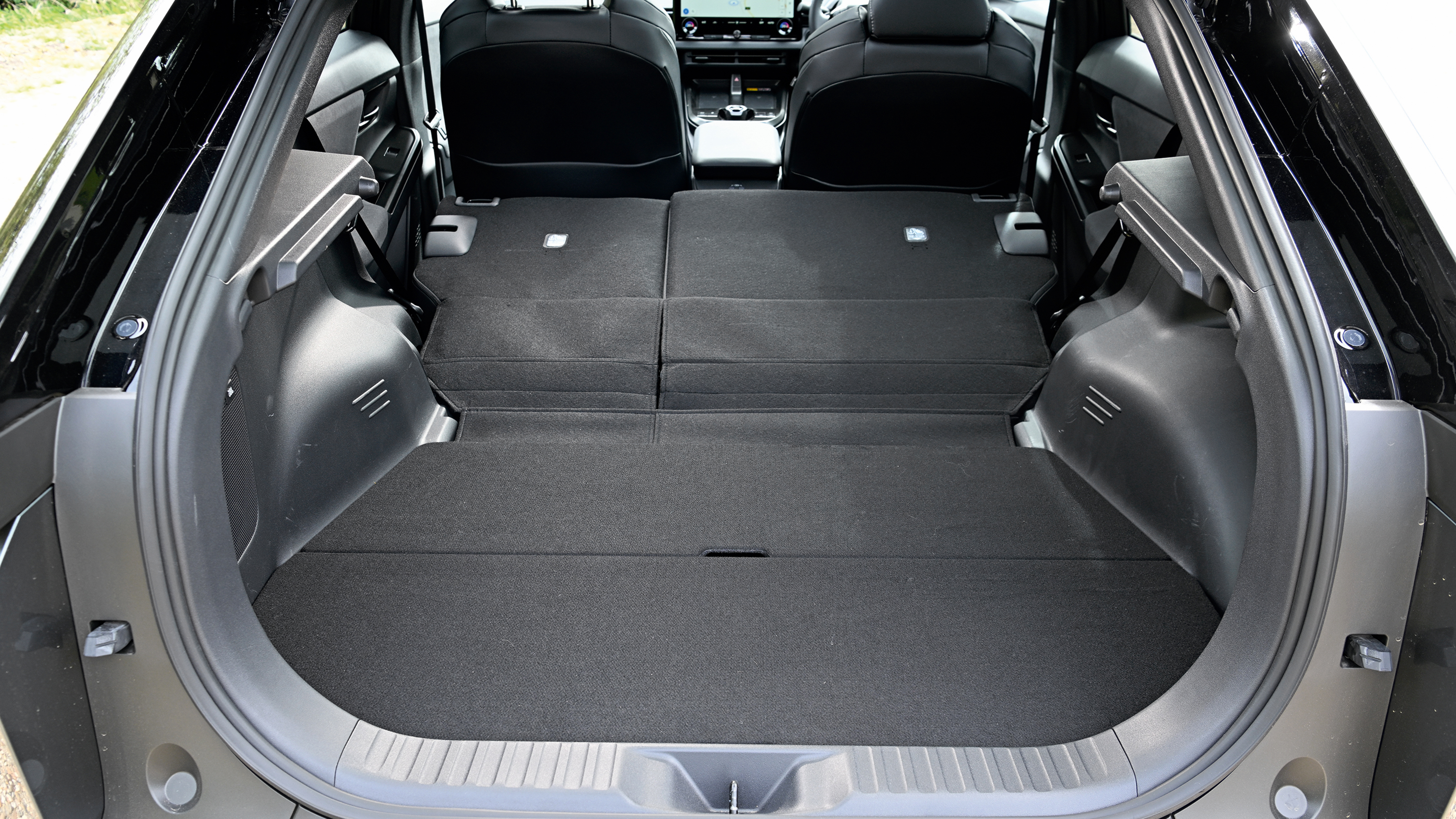 Toyota C-HR+ - boot space