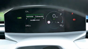 Toyota C-HR+ - driver display