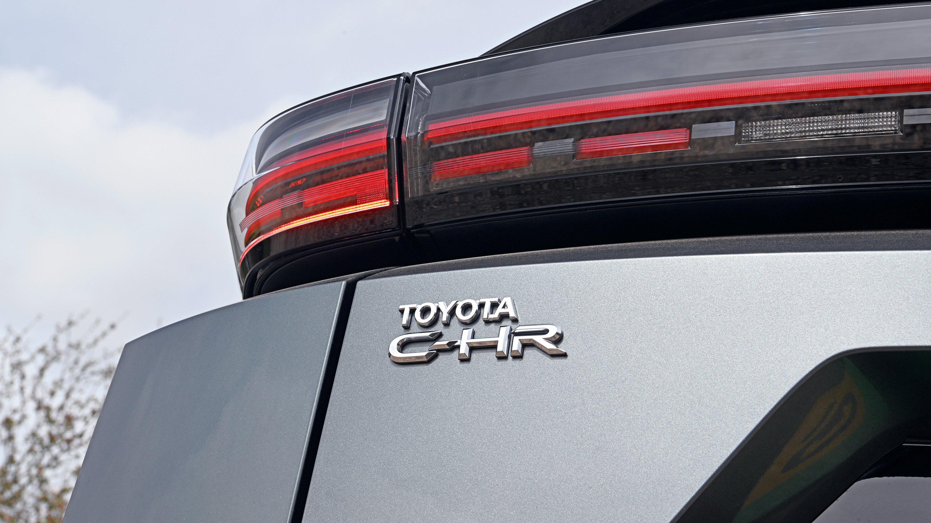 Toyota C-HR+ - rear badge