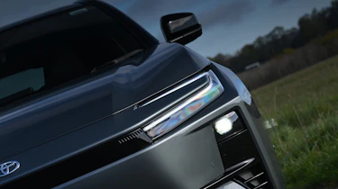 Toyota C-HR+ - front headlight