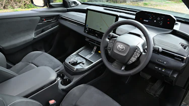 Toyota C-HR+ - front interior