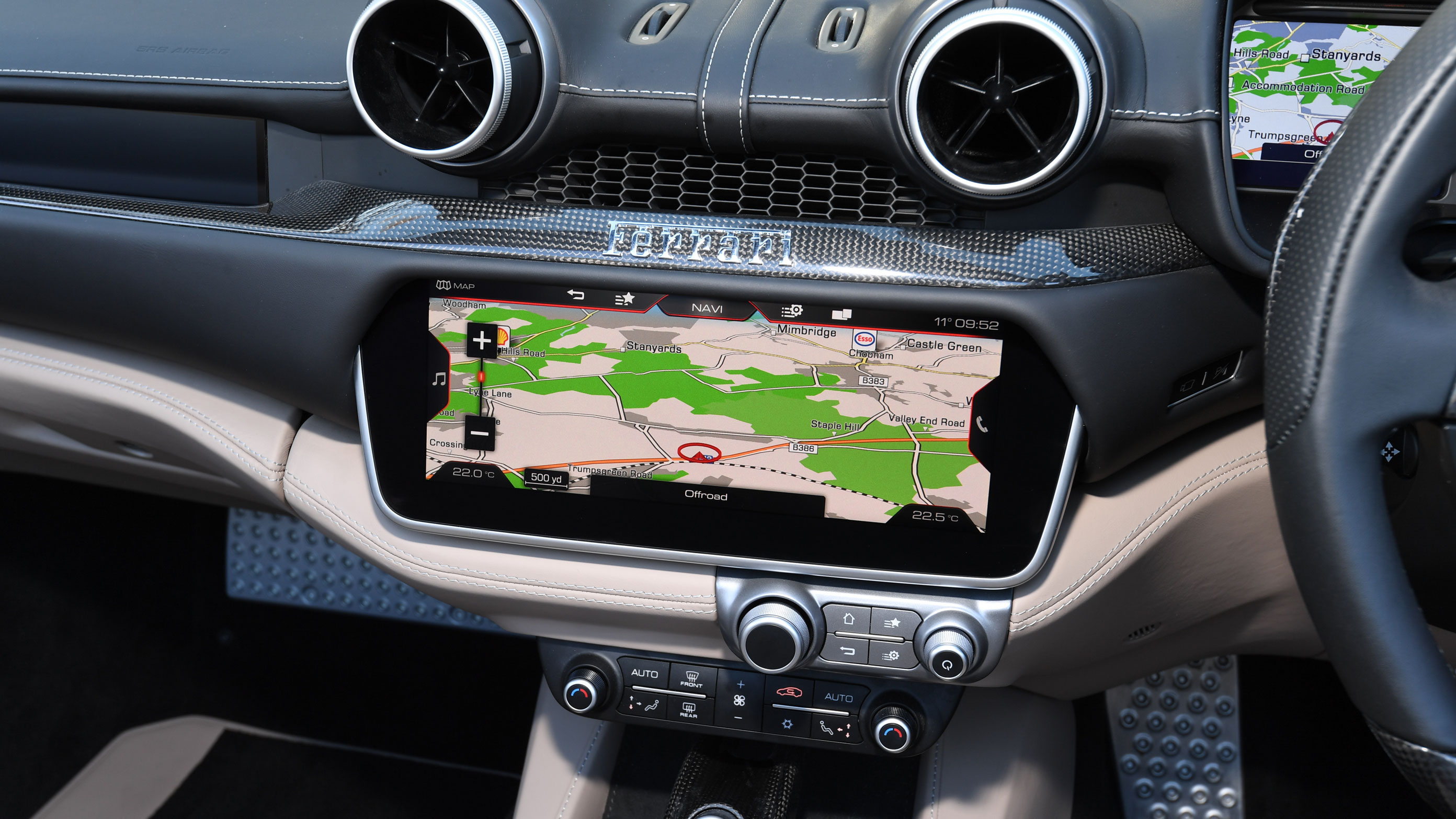 Used Ferrari Portofino - screen