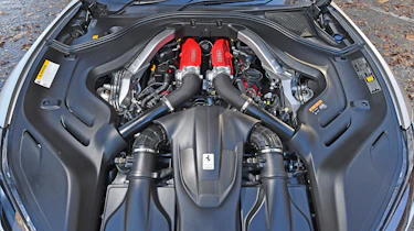 Used Ferrari Portofino - engine