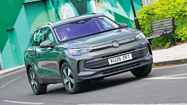 VW Tiguan - front cornering