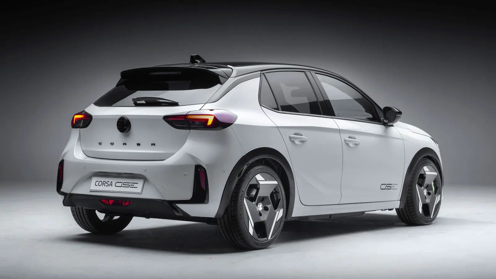 Vauxhall Corsa GSE 2026, вид сзади три четверти