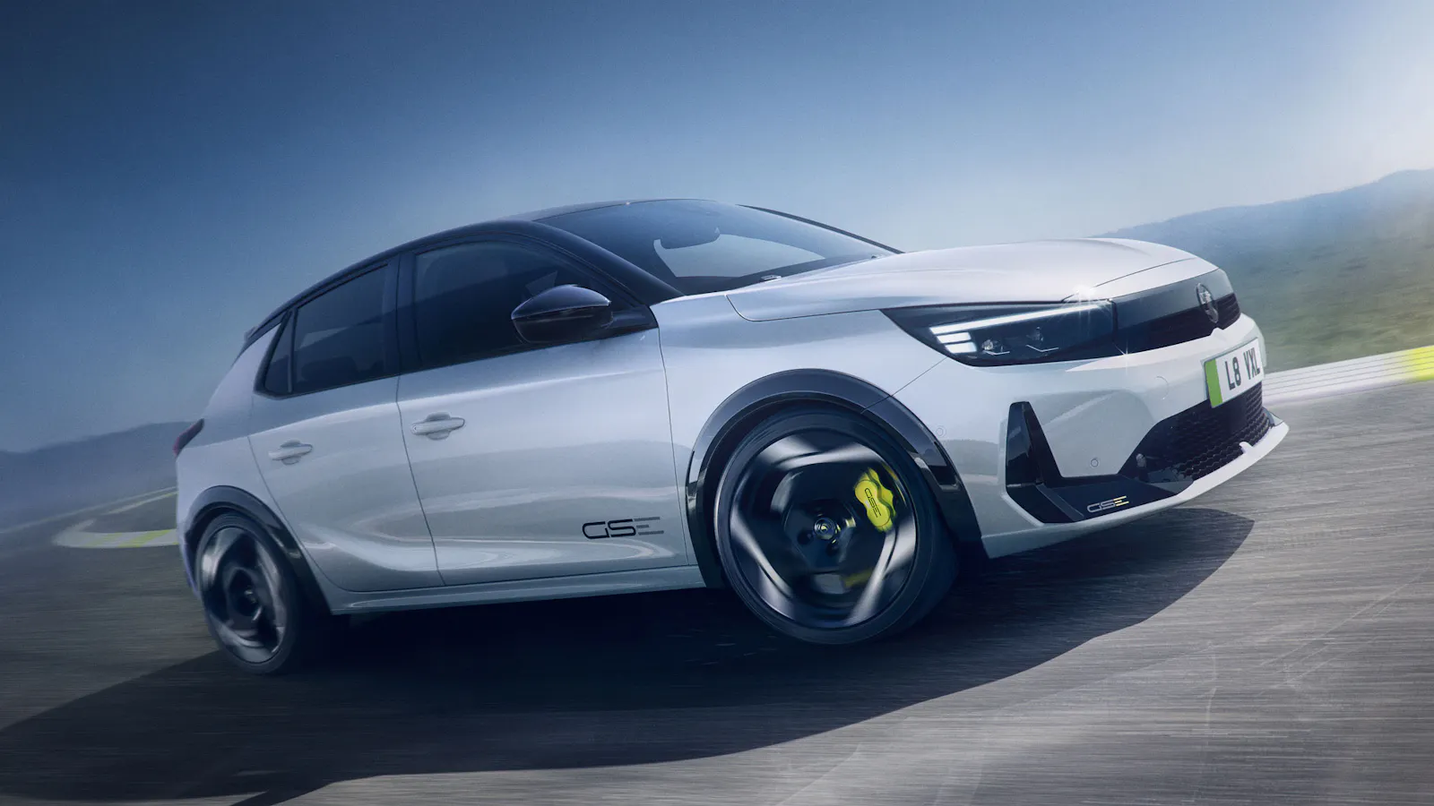 Opel Corsa GSE на гоночном треке