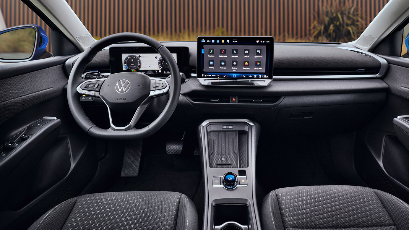 Volkswagen T-Roc Hybrid - dash