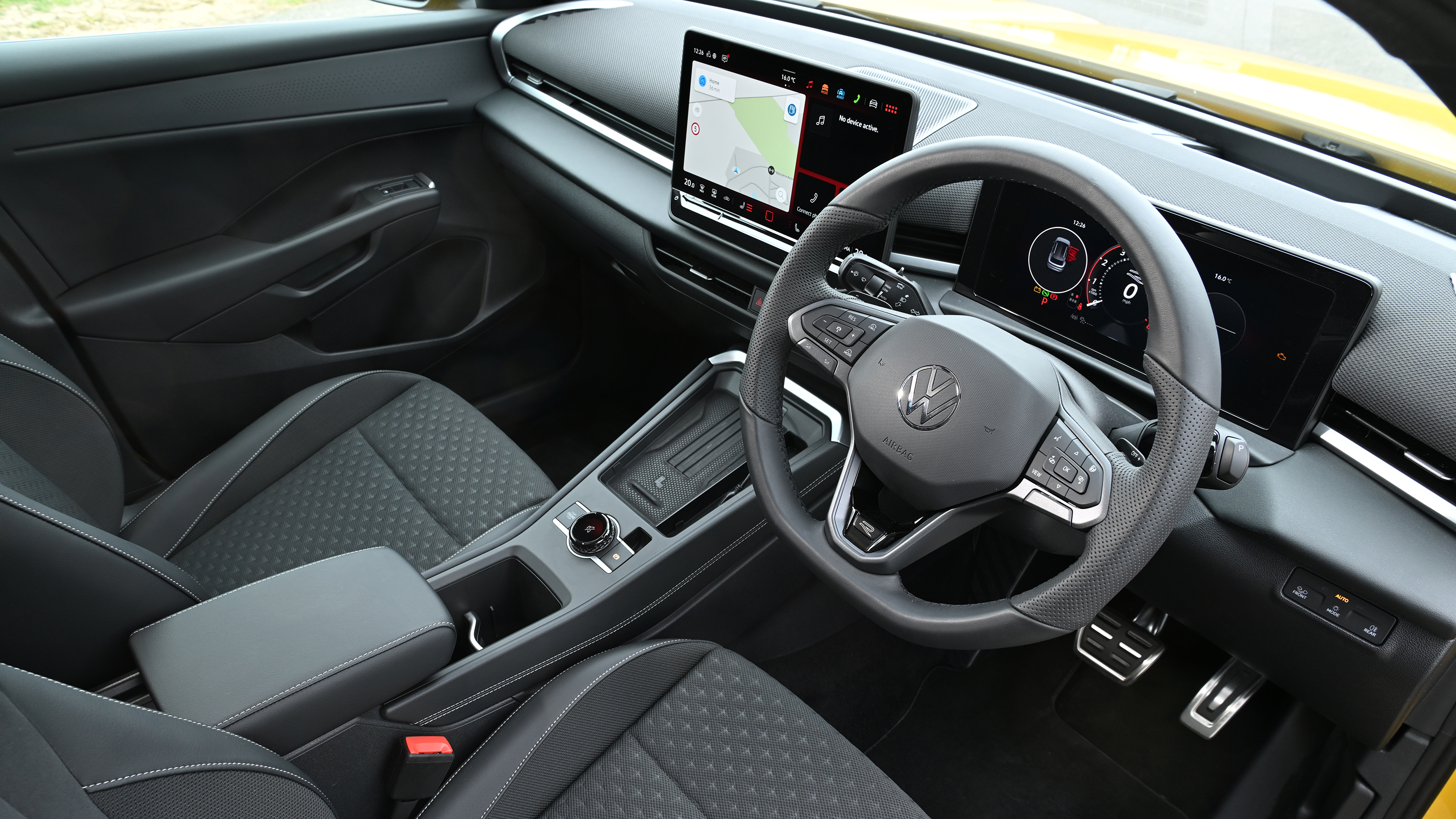 New Volkswagen T-Roc 2026 - front interior 