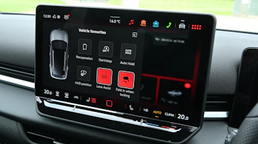 Volkswagen T-Roc - infotainment screen