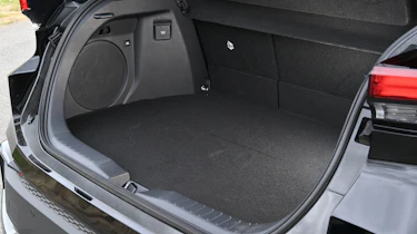 Toyota C-HR - boot