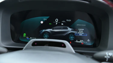 Toyota C-HR - driver's display