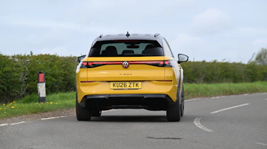 Volkswagen T-Roc - rear cornering