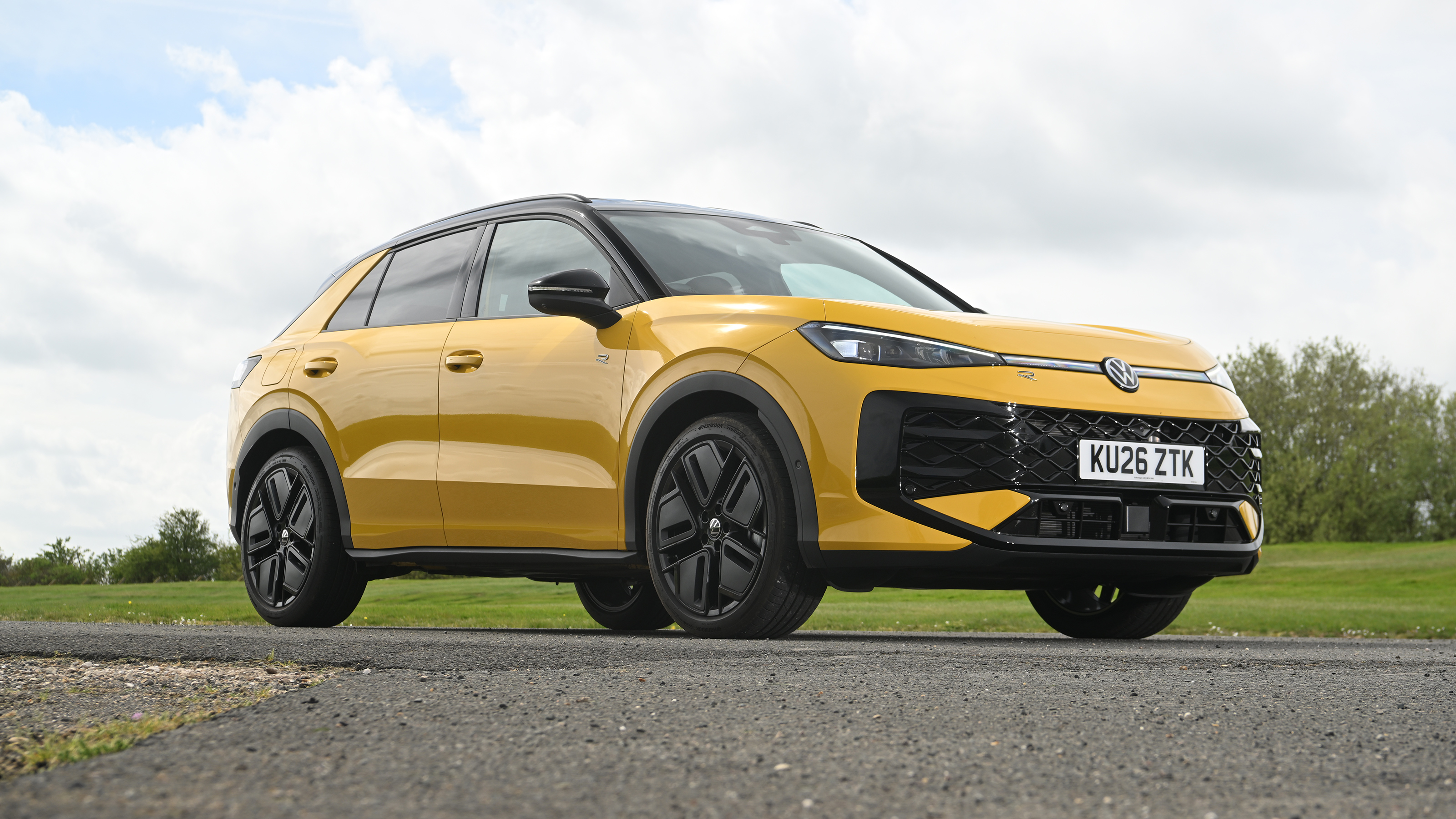 Volkswagen T-Roc - front static