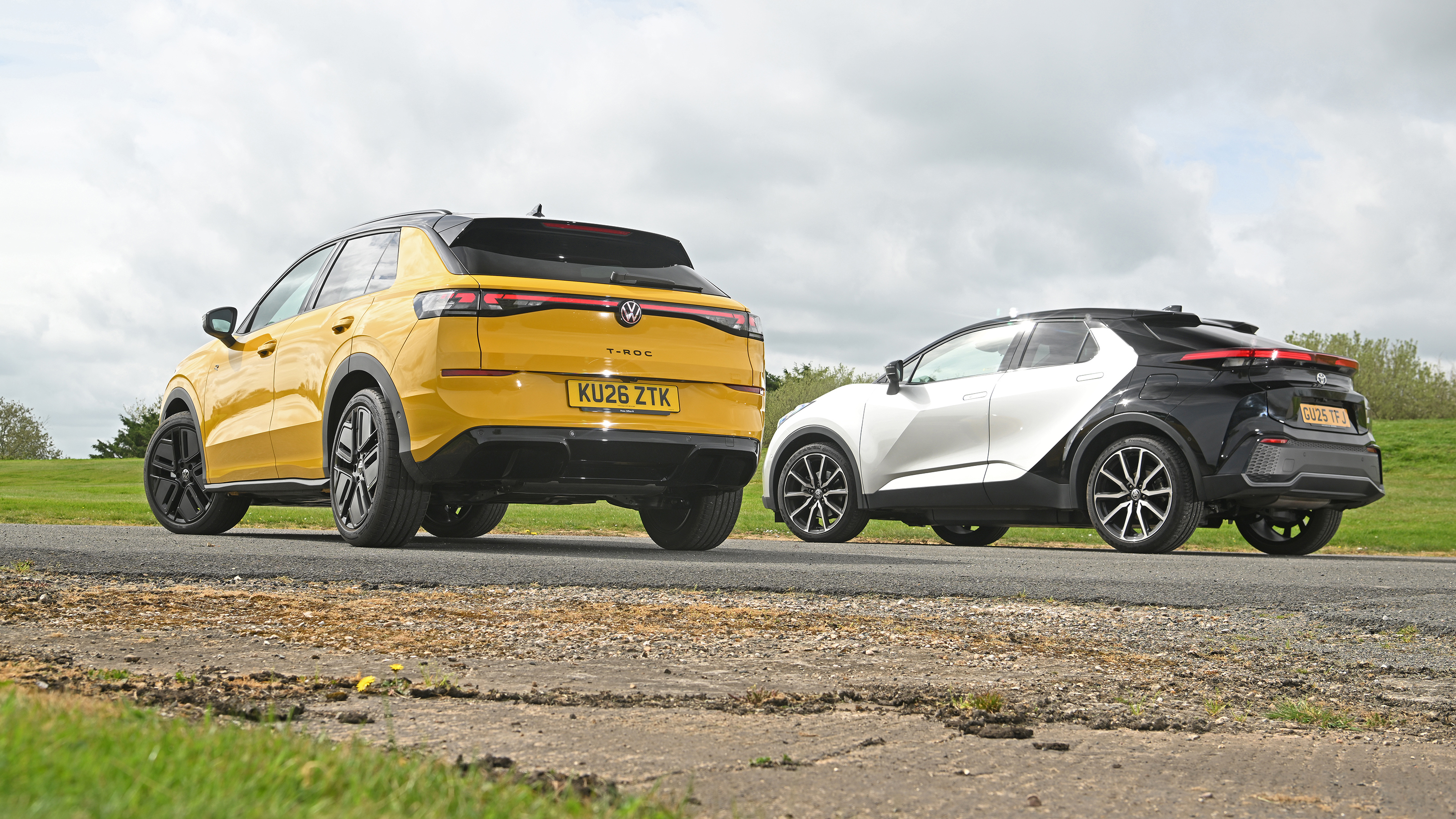 Volkswagen T-Roc and Toyota C-HR - rear static