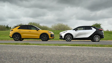 Volkswagen T-Roc and Toyota C-HR - face-to-face static