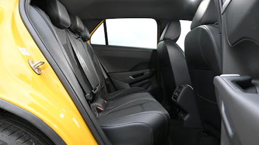 Volkswagen T-Roc - rear seats