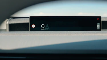 Volvo EX60 P10 AWD Ultra - dials