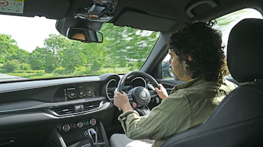 Alfa Stelvio Quadrifoglio - driving