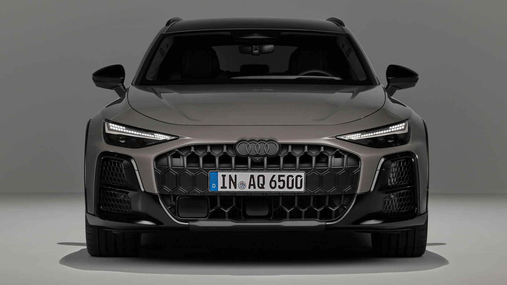 Audi A6 Allroad - full front static