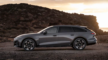 Audi A6 Allroad - side