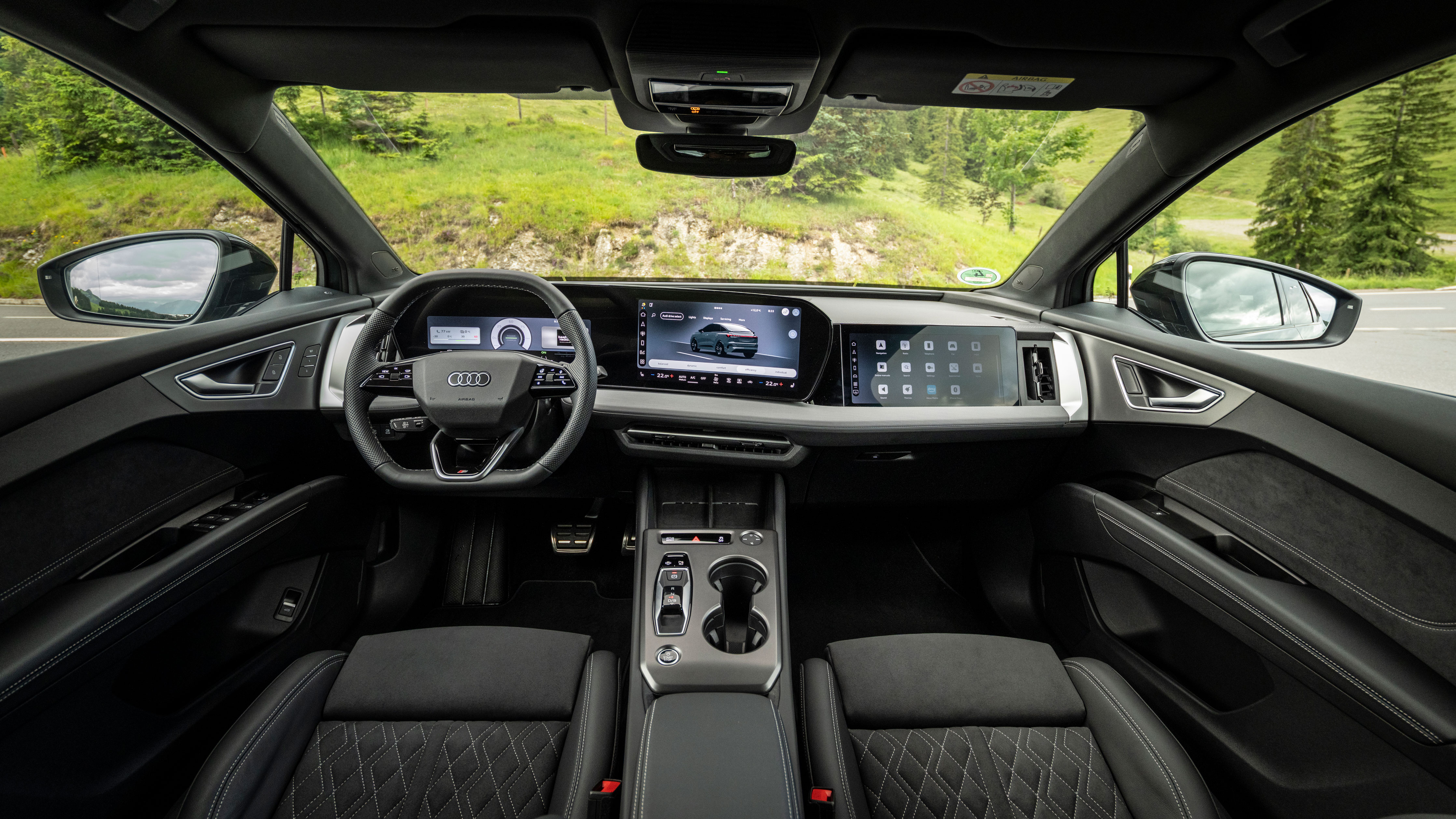 Audi Q4 e-tron Sportback - cabin