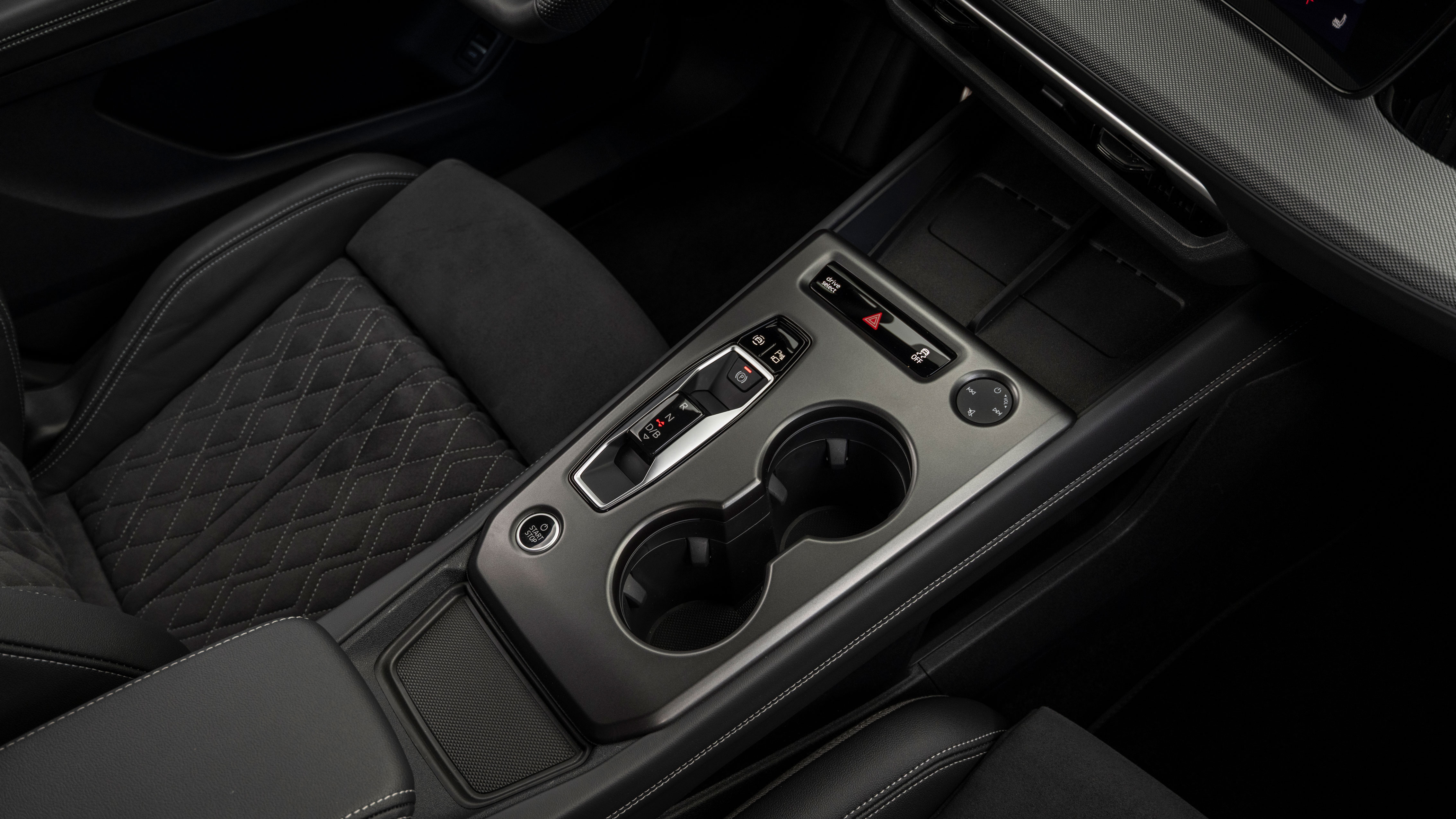 Audi Q4 e-tron Sportback - centre console