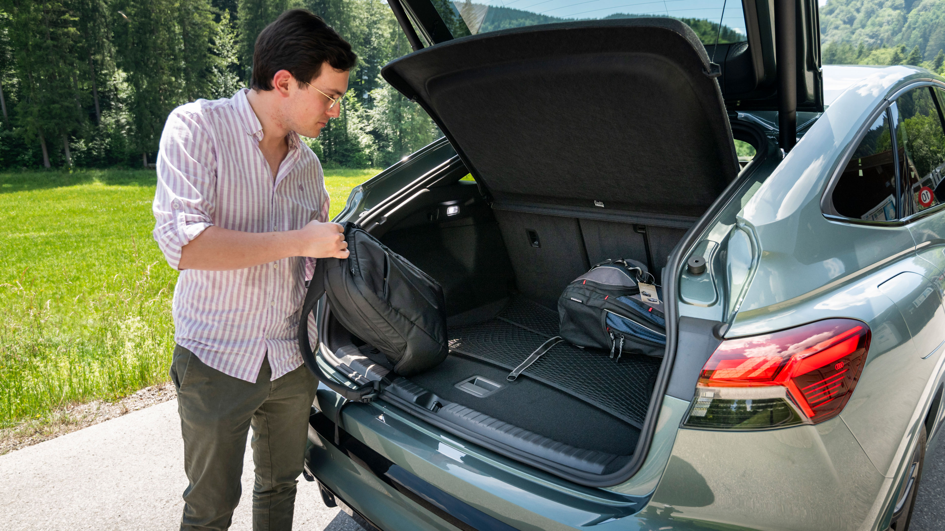 Audi Q4 e-tron Sportback - Tom Jervis and the boot