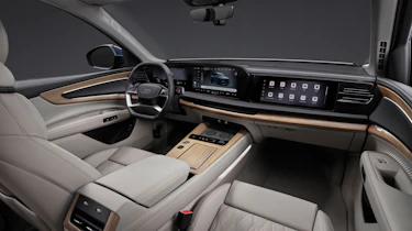 Audi Q7 - cabin