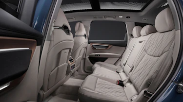 Audi Q7 - rear seats