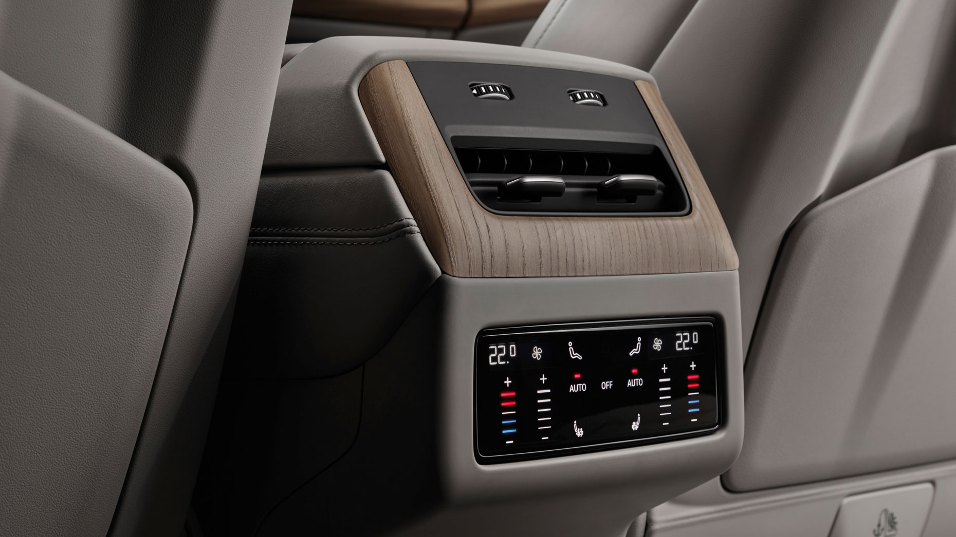 Audi Q7 - rear seat controls