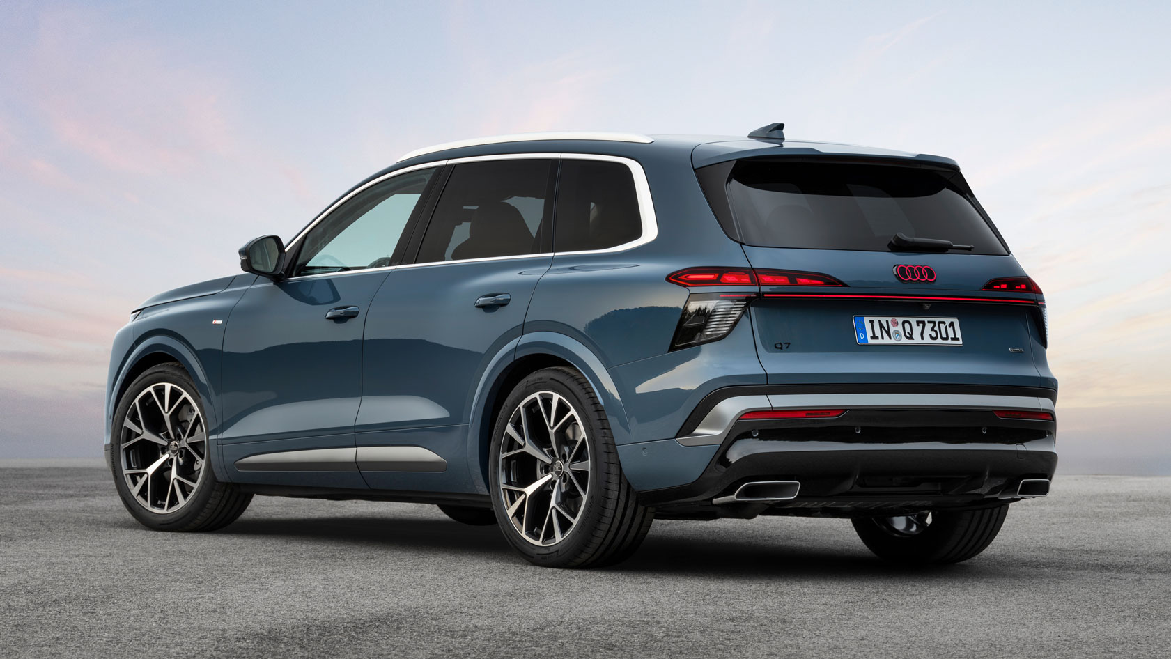 Audi Q7 - rear static