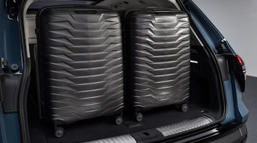 Audi Q7 - cases