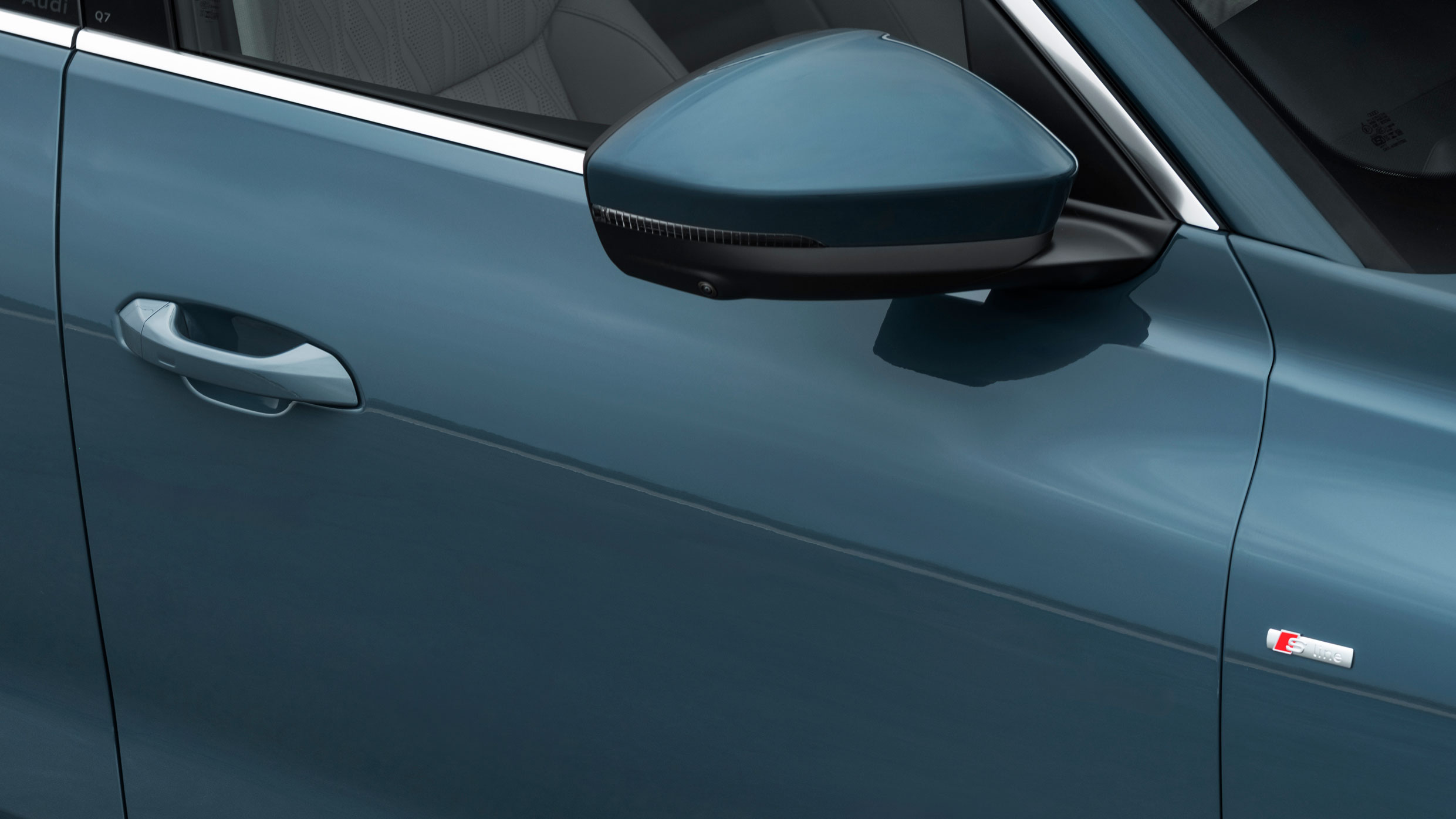 Audi Q7 - wing mirror
