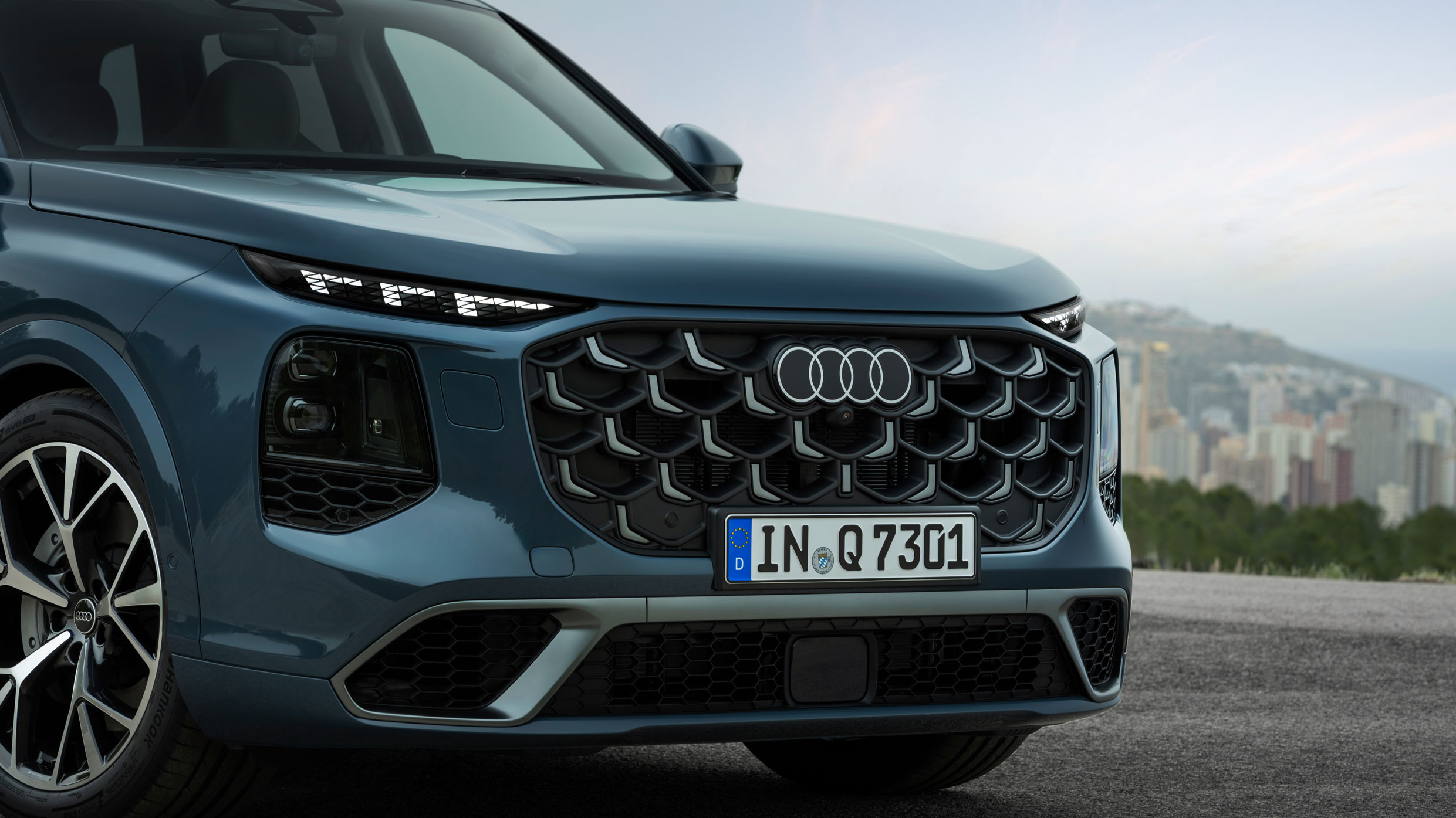 Audi Q7 - grille