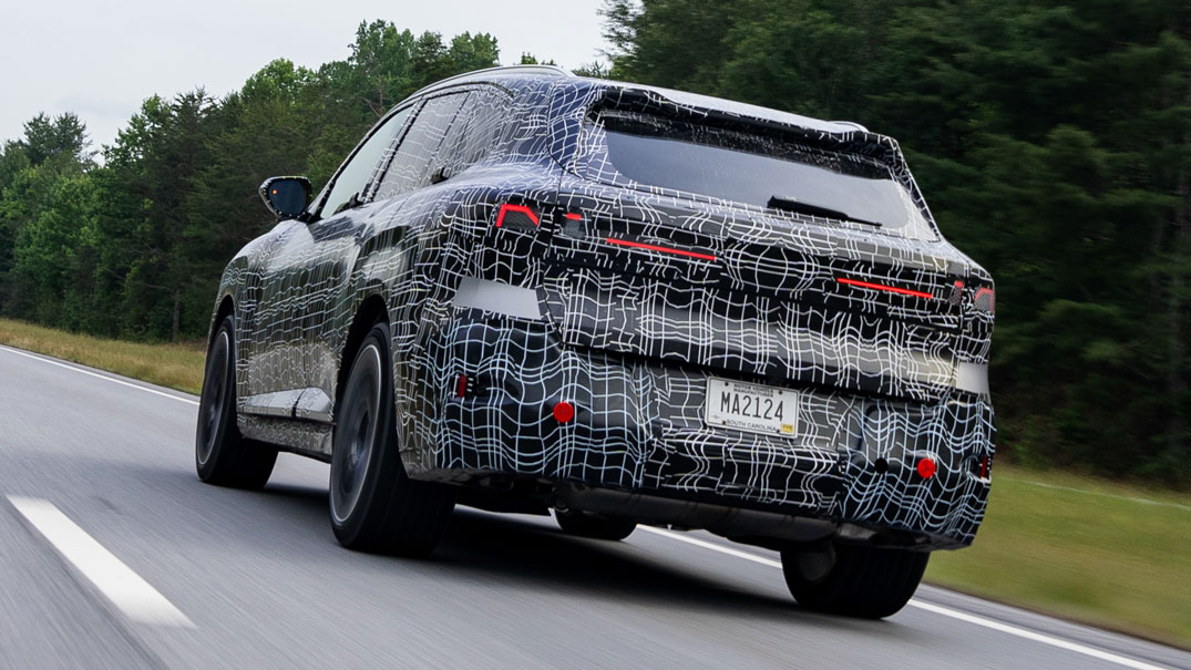 BMW X5 prototype - rear tracking