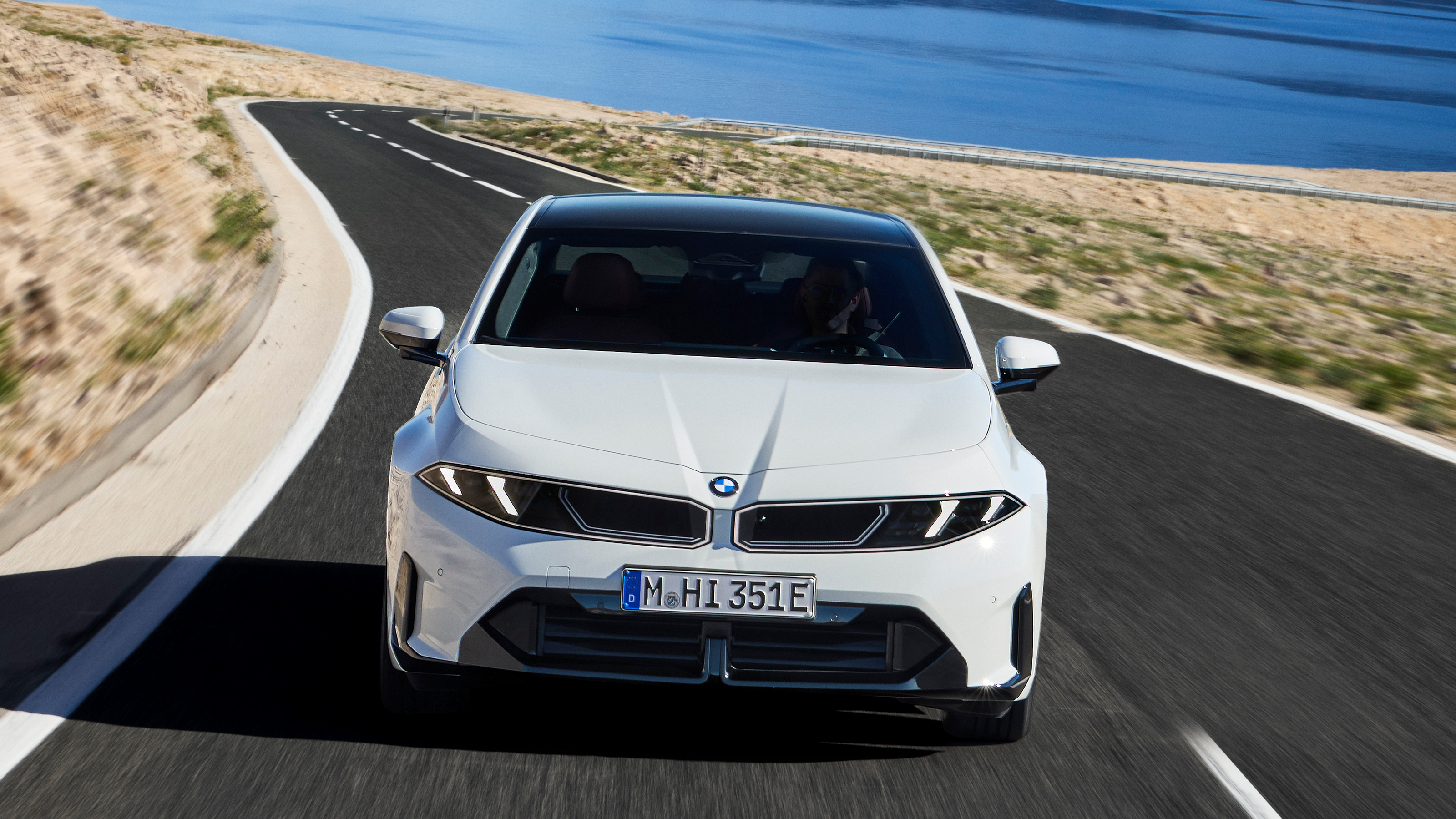 BMW i3 50 xDrive - front end