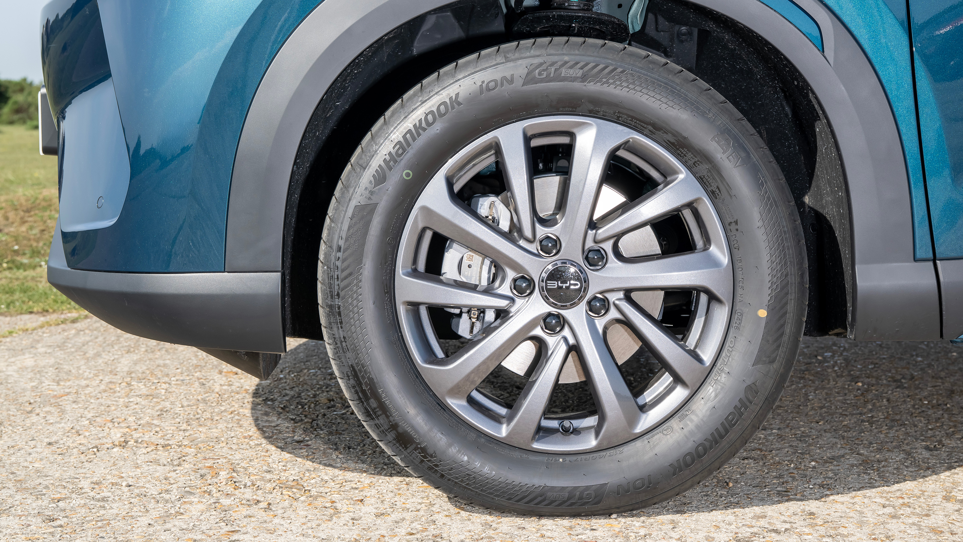 BYD Atto 2 DM-i - wheel