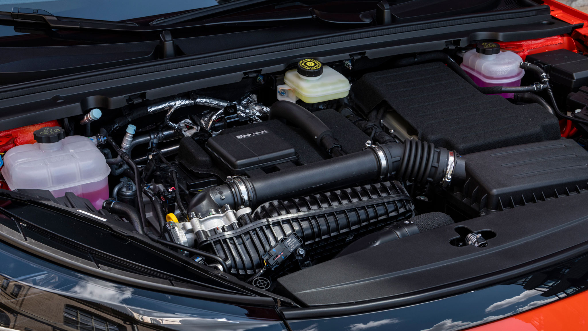 BYD Dolphin G - engine