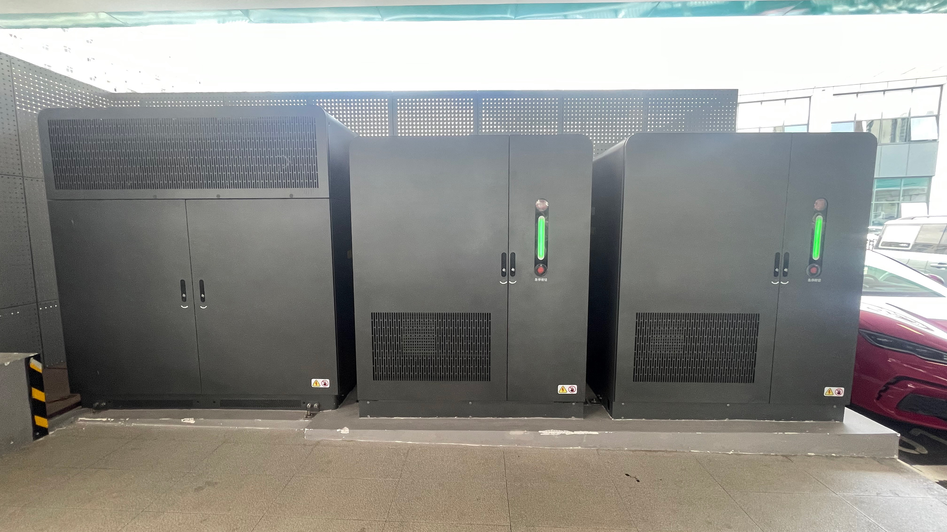 BYD Flash Charging battery cabinets