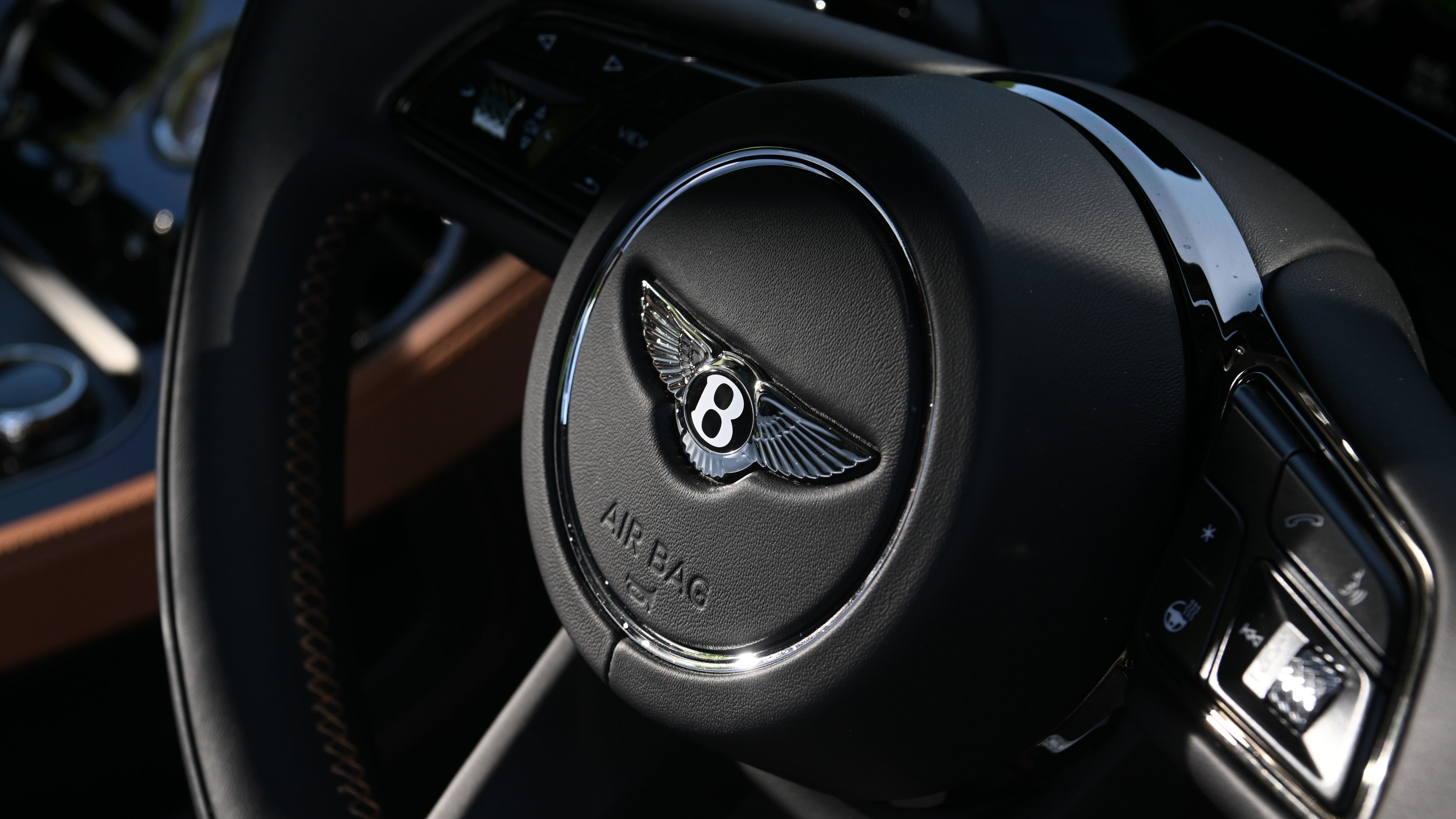Bentley Continental GT S - steering wheel