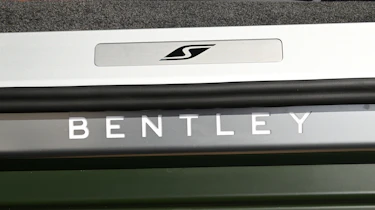 Bentley Continental GT S - sill