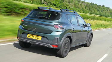 Dacia Sandero Stepway - rear 3/4