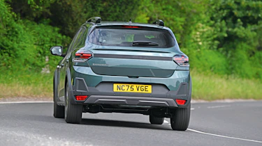 Dacia Sandero Stepway - rear cornering