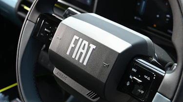Fiat Grande Panda hybrid - steering wheel