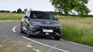 Hyundai Kona Hybrid - front cornering