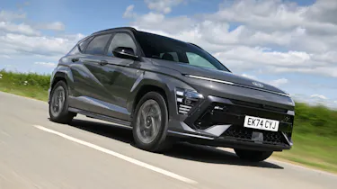 Hyundai Kona Hybrid - front tracking